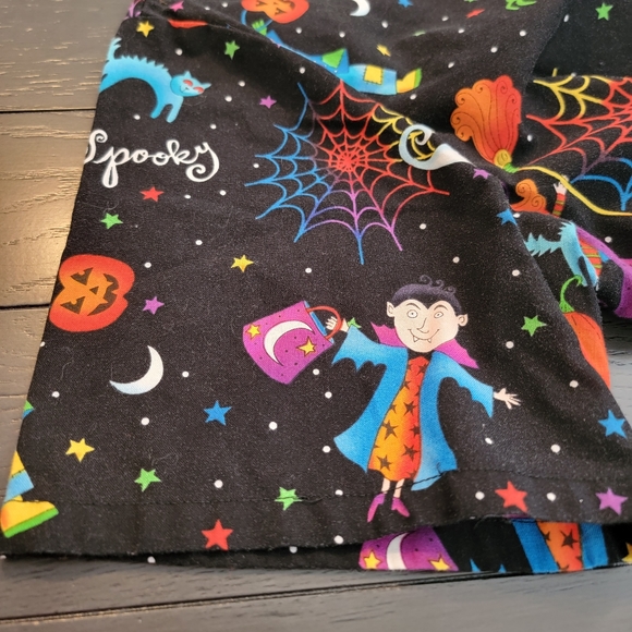 Cherokee HALLOWEEN Workwear Multi Color Womens Nurse Scrub Top SZ Medium - Picture 6 of 6